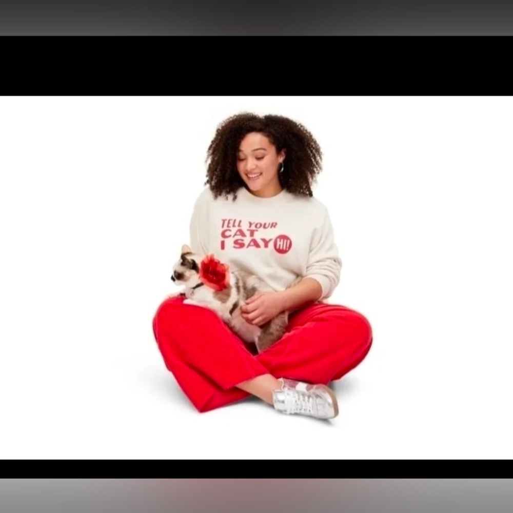 The Cuddle Collab Adults' Tell Your Cat I Say Hi Crewneck Sweatshirt Cream